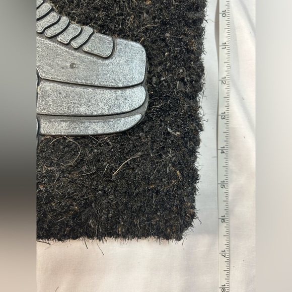 "GET THE PUCK OUT" Doormat / Heavy Duty - Picture 6 of 12